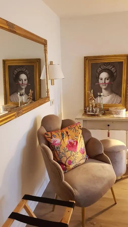 Das Kleine Hotel Iphofen, Fruehstueckszauber, No Waste, Nachhaltig, Nahe Aller Weingueter, Knauf Gips Kg Und Connekt, Kleines Secret Mit Garten & Terrassen, Tv Mirrorring, 55