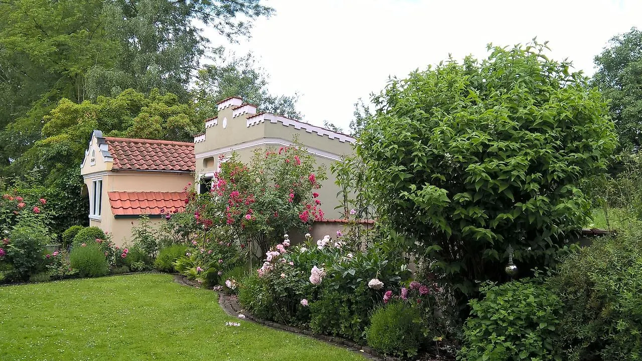 Das Kleine Hotel Iphofen, Fruehstueckszauber, No Waste, Nachhaltig, Nahe Aller Weingueter, Knauf Gips Kg Und Connekt, Kleines Secret Mit Garten & Terrassen, Tv Mirrorring, 55