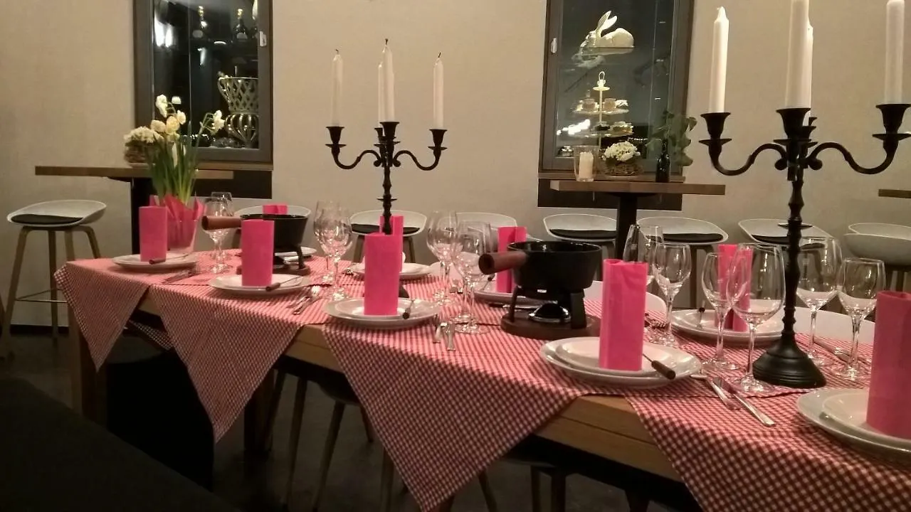 Das Kleine Hotel Iphofen, Fruehstueckszauber, No Waste, Nachhaltig, Nahe Aller Weingueter, Knauf Gips Kg Und Connekt, Kleines Secret Mit Garten & Terrassen, Tv Mirrorring, 55